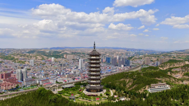 柳林南山宝塔